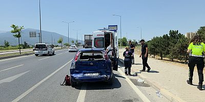 İnegöl D200 Karayolu’nda Kamyon Otomobile Çarptı: 1 Yaralı