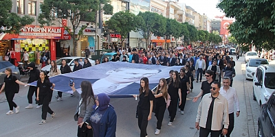 İnegöl’de 19 Mayıs Coşkusu Gençlik Yürüyüşüyle Başladı