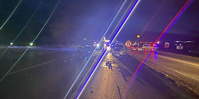 İNEGÖL'DE 2 ARACIN KARIŞMIŞ OLDUĞU KAZADA  1 KİŞİ HAYATINI KAYBETTİ 