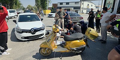 İnegöl’de 3 Araçlı Kaza: Motosiklet Sürücüsü Ağır Yaralandı