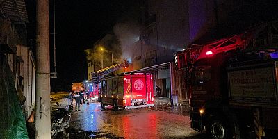 İnegöl’de 3 Katlı İmalathanede Yangın