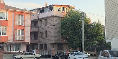 İnegöl’de 3. kattan düşen 2 yaşındaki çocuk ağır yaralandı