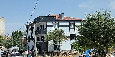 İnegöl’de Çatı Katından Düşen Genç Kız Ağır Yaralandı