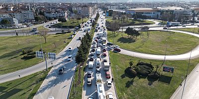 İnegöl’de 6 Araçlı Zincirleme Kaza