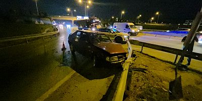 İnegöl’de Alkollü Sürücü Bariyere Çarptı: 1 Yaralı