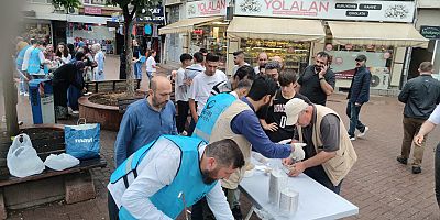 İnegöl’de aşure ikramları devam ediyor