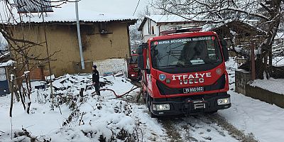 İnegöl’de Atıl Evde Yangın: 80 Yaşındaki Kadın Yaralandı