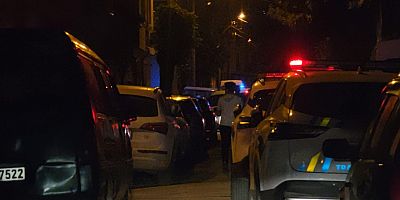 İnegöl’de Baltalı Dehşet: Alkollü Şahıs Polis Ekiplerine Saldırdı