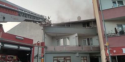 İnegöl’de bina çatısında yangın paniği