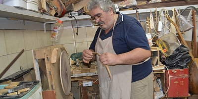 İNEGÖL'DE BU MESLEĞİ YAPAN TEK KİŞİ