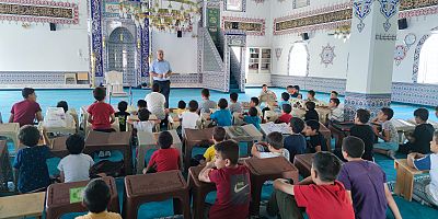 İnegöl’de camiler çocuklarla şenlendi