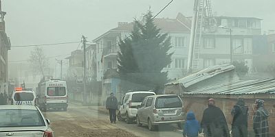 İnegöl'de çatı katı alev aldı 