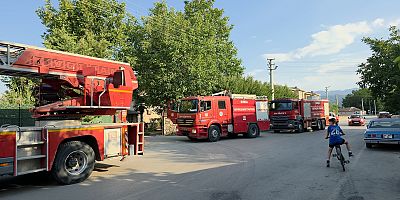 İnegöl’de Çatı Tamiri Sırasında Yangın Paniği