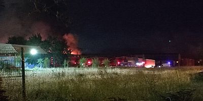 İnegöl'de demir döküm fabrikasında çıkan yangın söndürüldü