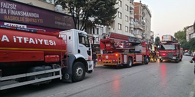 İnegöl’de Depoda Akü Paniği! Elektrik Aksamlarının Bulunduğu Yerde Yangın Çıktı