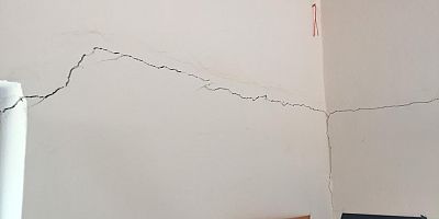 İNEGÖL'DE DEPREMDE HASAR GÖREN BİR OKUL KAPANDI!