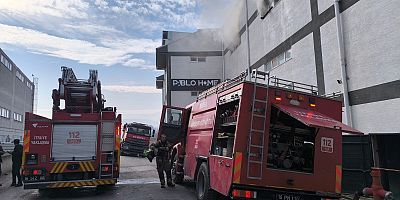 İnegöl’de Fabrikanın Talaş Deposunda Yangın Paniği
