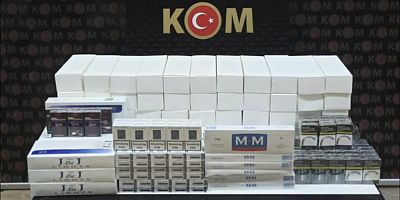 İnegöl’de gümrük kaçağı tütün satışı yaptığı iddia edilen 2 kişi gözaltına alındı 