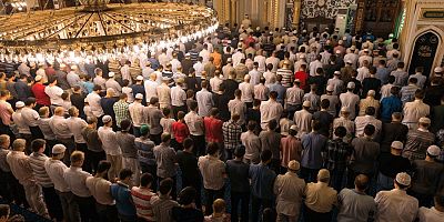 İnegöl’de hatimle teravih kılınacak camilere 3’e çıktı