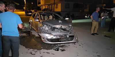 İnegöl’de İki Otomobil Çarpıştı: Bir Çocuk Yaralandı