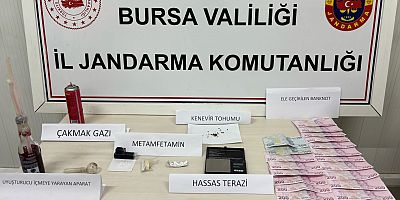 İnegöl’de jandarma uyuşturucu imal eden şüphelileri suçüstü yakaladı