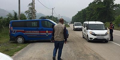 İnegöl’de jandarma yolları tuttu