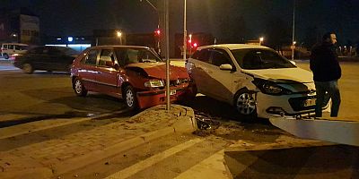 İnegöl'de feci kaza: 5 yaralı 