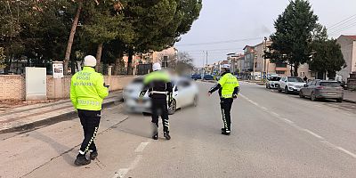 İnegöl’de korsan taksi operasyonu