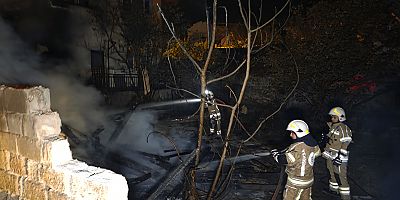 İnegöl’de metruk binada yangın paniği