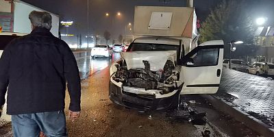 İnegöl’de meydana gelen zincirleme trafik kazasında 5 kişi yaralandı
