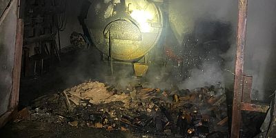 İnegöl’de Mobilya Fabrikasında Yangın