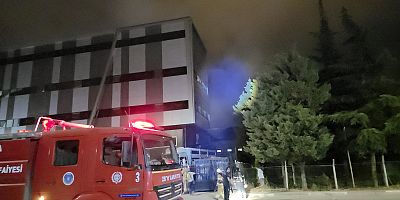 İnegöl’de Mobilya Fabrikasında Yoğun Duman Paniği