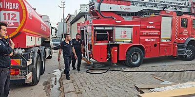 İnegöl’de Mobilya İmalathanesinde Yangın Paniği