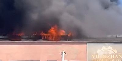 İnegöl’de  mobilya imalathanesinde yangın