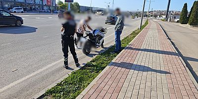 İnegöl’de Motosiklet ile Bisiklet Çarpıştı: 2 Yaralı