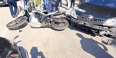 İnegöl’de Motosiklet ile Otomobil Çarpıştı: 1 Yaralı