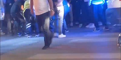 İnegöl’de Motosiklet Yayaya Çarptı: 3 Yaralı