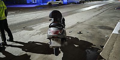 İnegöl'de Otomobil ile Motosiklet Çarpıştı: 1 Ağır Yaralı