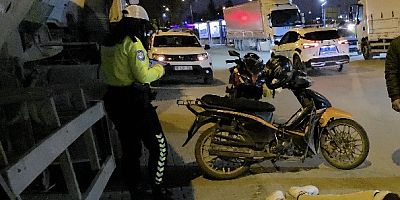 İnegöl’de otomobil ile motosiklet çarpıştı: 1 yaralı