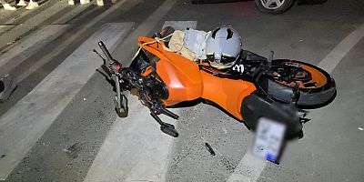 İNEGÖL’DE OTOMOBİL İLE MOTOSİKLET ÇARPIŞTI: 2 YARALI