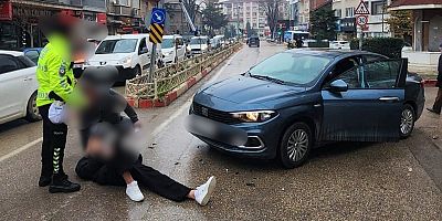 İnegöl’de otomobille çarpışan motosiklet sürücüsü yaralandı