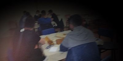 İnegöl'de oyun oynarken yakalandılar