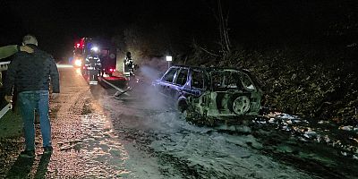 İnegöl’de Seyir Halindeki Otomobil Küle Döndü: Sürücü Tepkili
