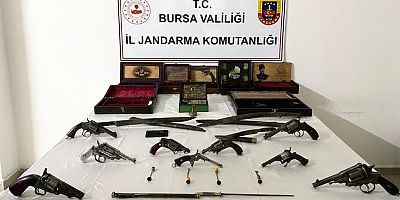 İnegöl’de silah kaçakçılığı operasyonunda 3 şüpheli yakalandı