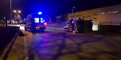 İnegöl’de takla atan araçta 3 kişi yaralandı
