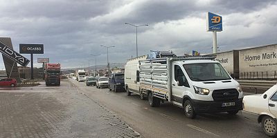 İnegöl’de trafik durma noktasına geldi