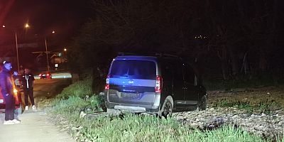 İnegöl’de Trafik Kazası: Araç Sahipsiz Köpeğe Çarptı, Sürücü Yaralandı