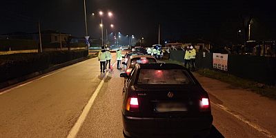 İnegöl’de Trafik Uygulaması: 40 Araç Kontrolden Geçti