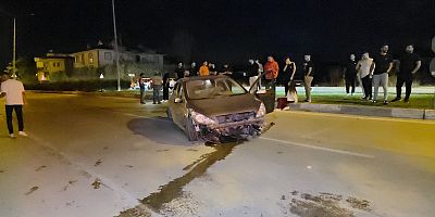 İnegöl’de Virajı Alamayan Otomobil Kaza Yaptı: 1 Yaralı