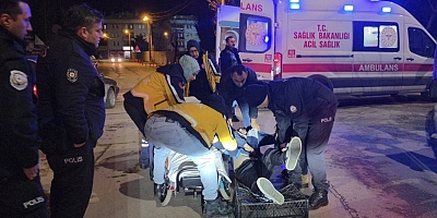 İnegöl’de Yol Kenarında Hareketsiz Bulunan Genç Hastaneye Kaldırıldı